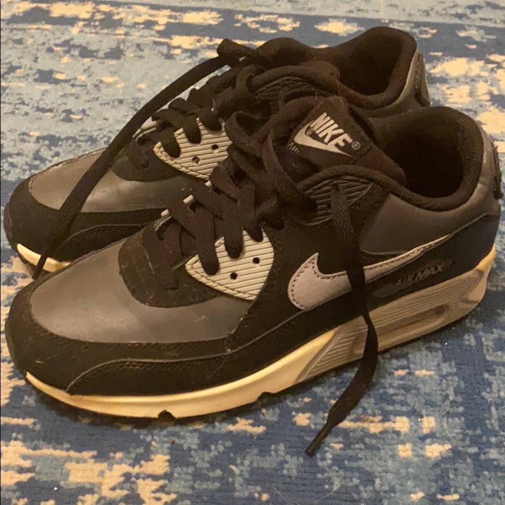 Youth Air Max. Size 5.5Y